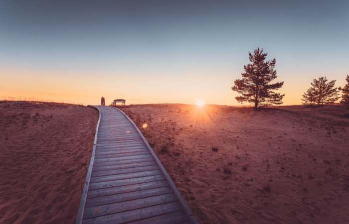 Ranta Kalajoella auringonlaskun aikaan
